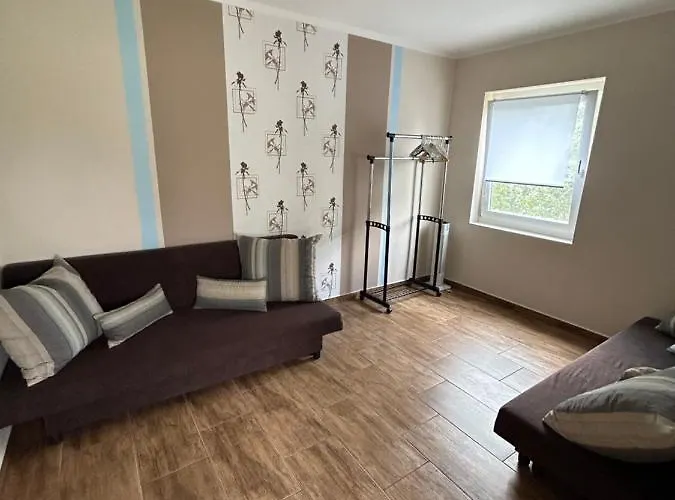 Babzsi Nyaralo Holiday home Vonyarcvashegy